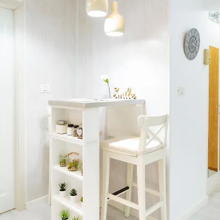 Best Central Old Town - Bright Studio Bucareste